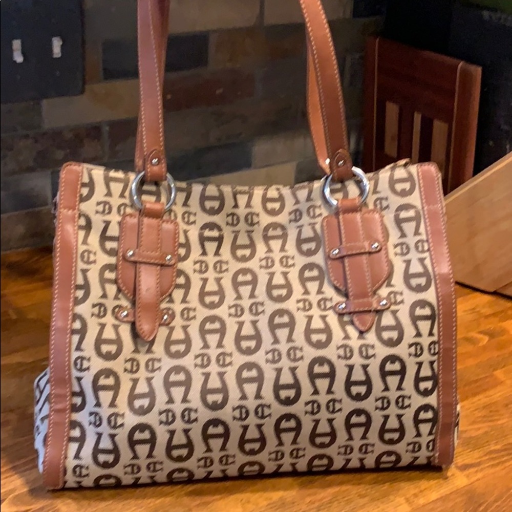 Etienne Aigner Logo Tote like-new
